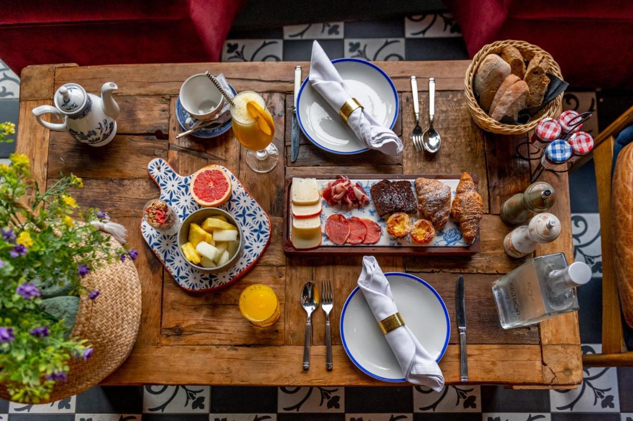 138 Liberdade Hotel Lissabon Buitenkant foto A typical breakfast at the restaurant
