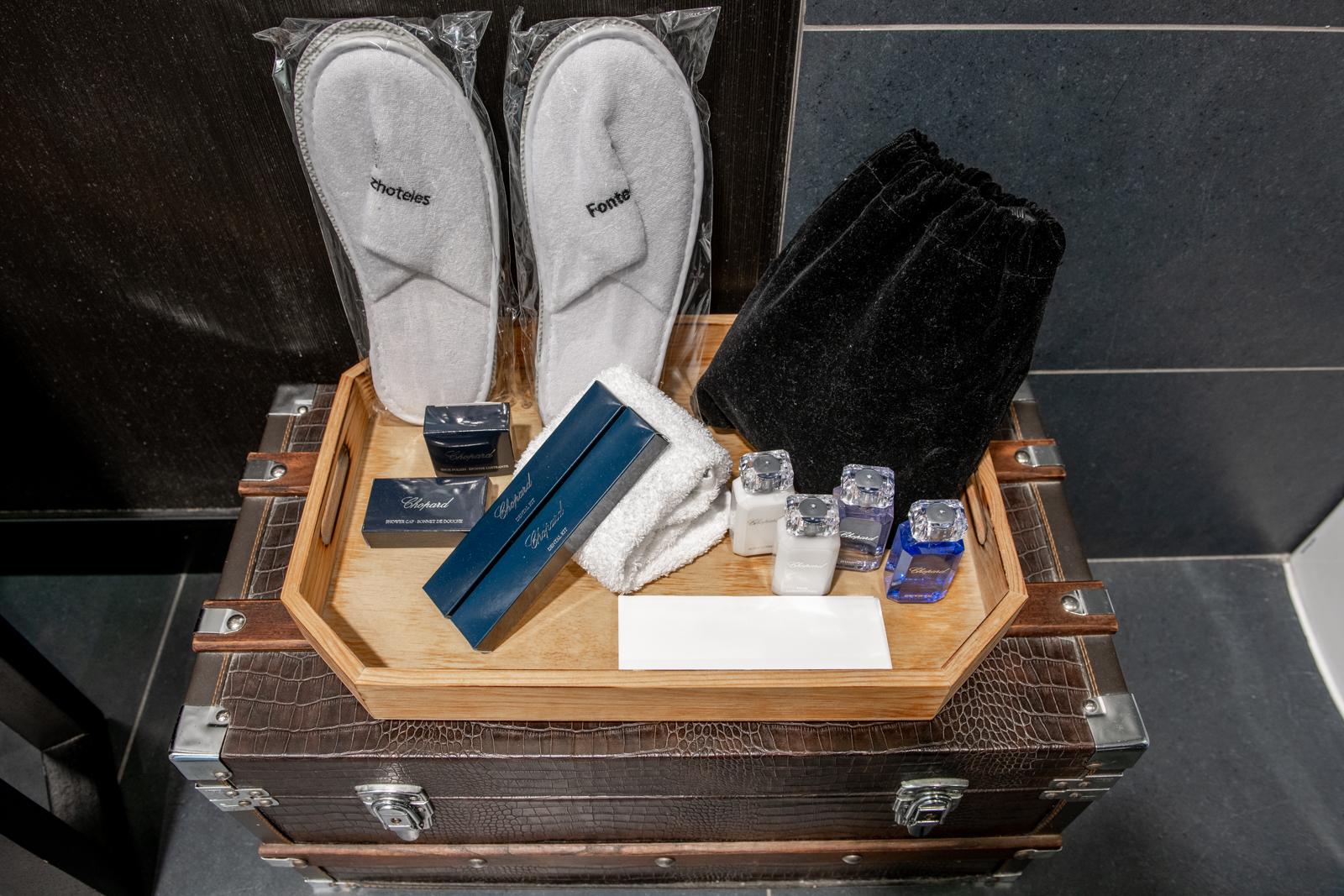 138 Liberdade Hotel Lissabon Buitenkant foto A First Class amenity kit