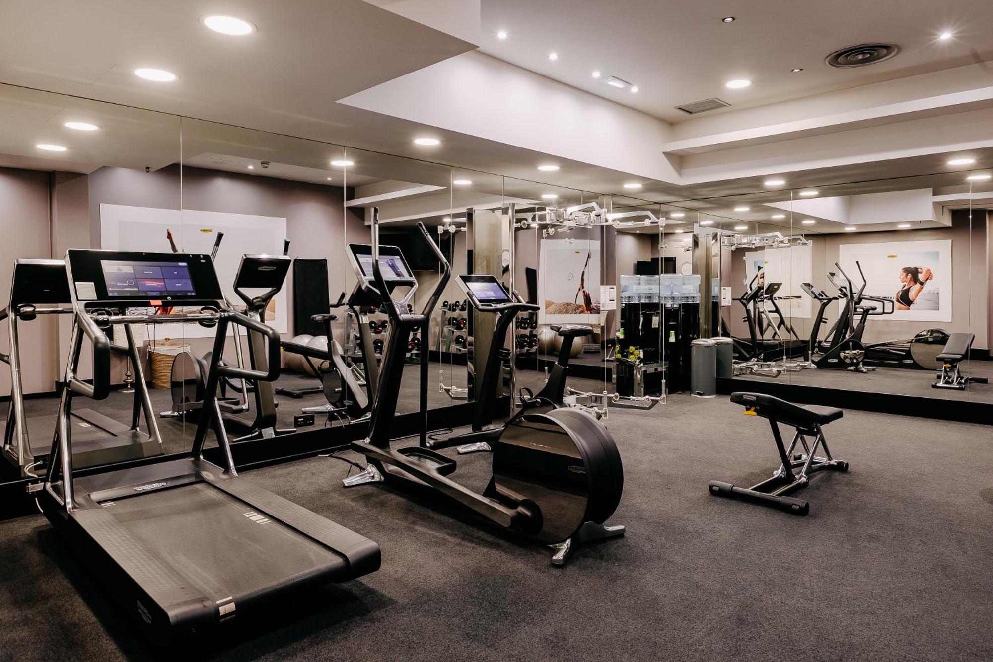 138 Liberdade Hotel Lissabon Buitenkant foto The gym at the hotel